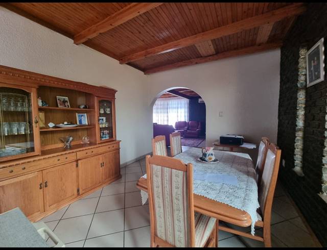 3 BEDROOM APARTMENT BLOCK FOR SALE IN SONLAND PARK